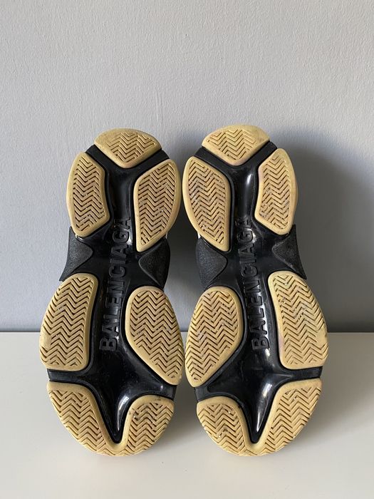 WTS Balenciaga Triple S Bred size 42