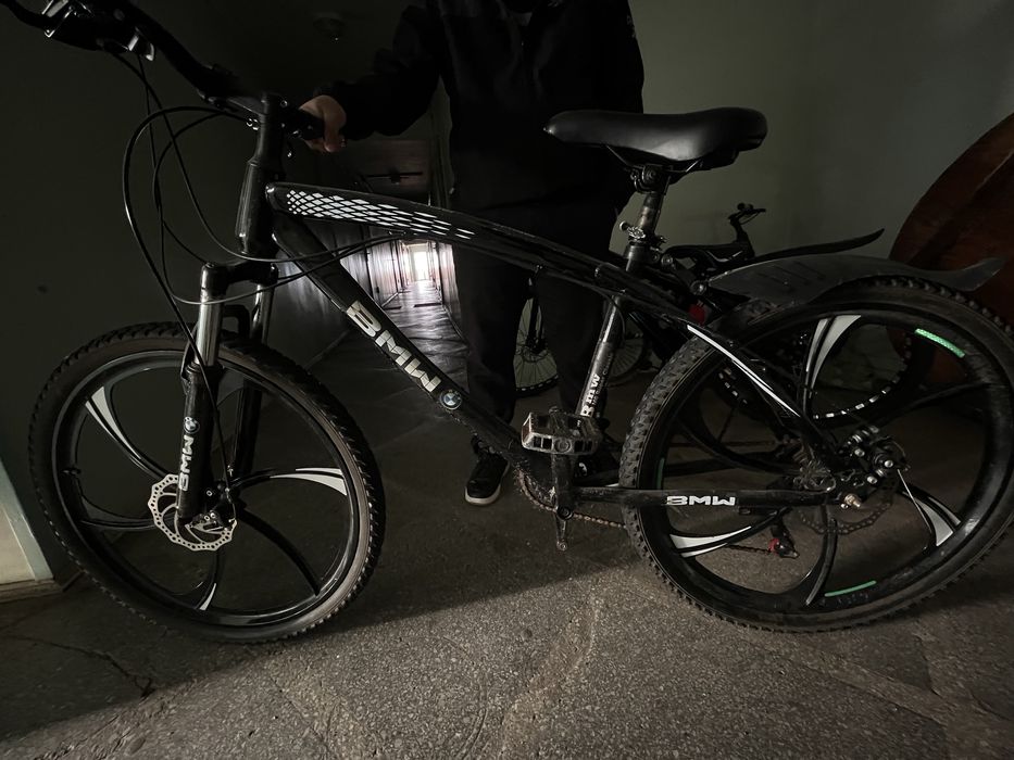 Продам велосипед бмв
