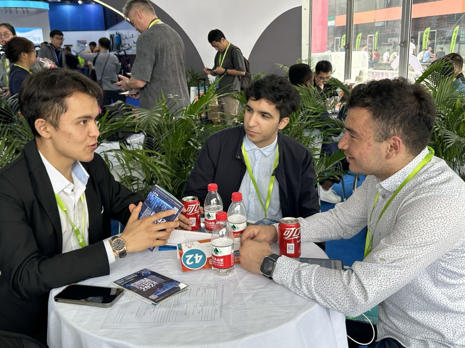 Переводчик китайского языка