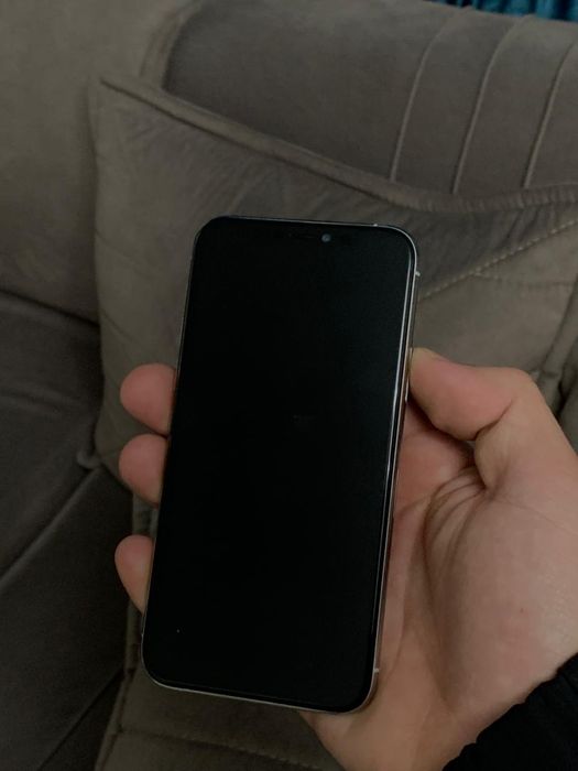 Айфон 11про память 64