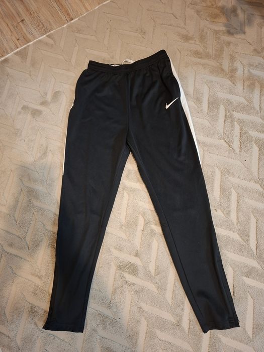 Детско долнище Nike