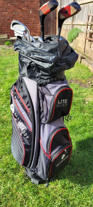 Set de Golf - Stare foarte bună!