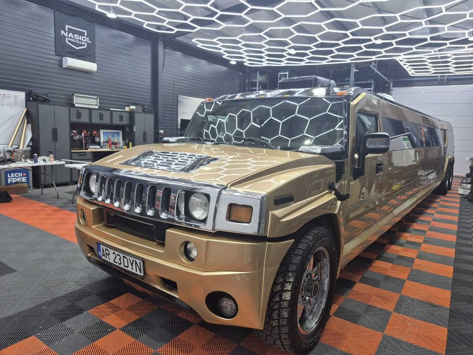 Inchiriez Limuzina Hummer H2 Limuzina Hummer H2 de inchiriat