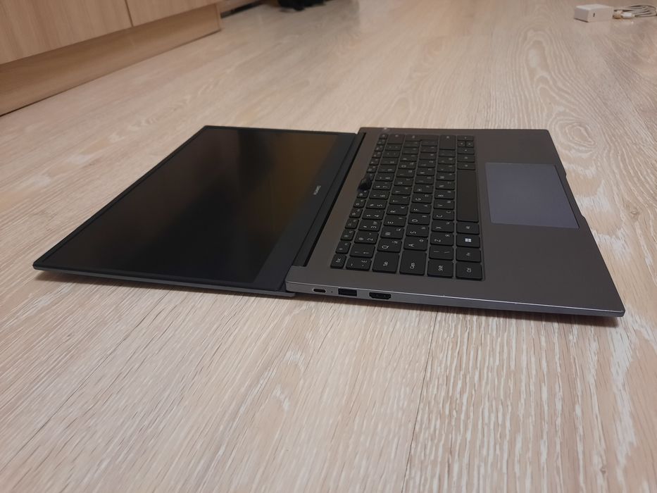 Huawei D14 matebook (ультрабук)
