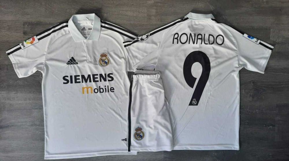 Футболни тениски