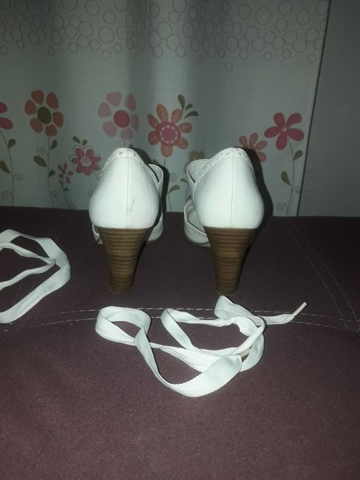 Туфли 38 размер - кожа 100 % - GraceLand