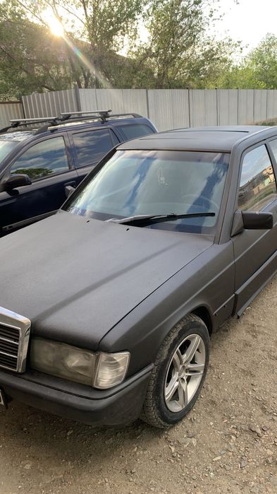 Продам мерс 190 требуется вложений