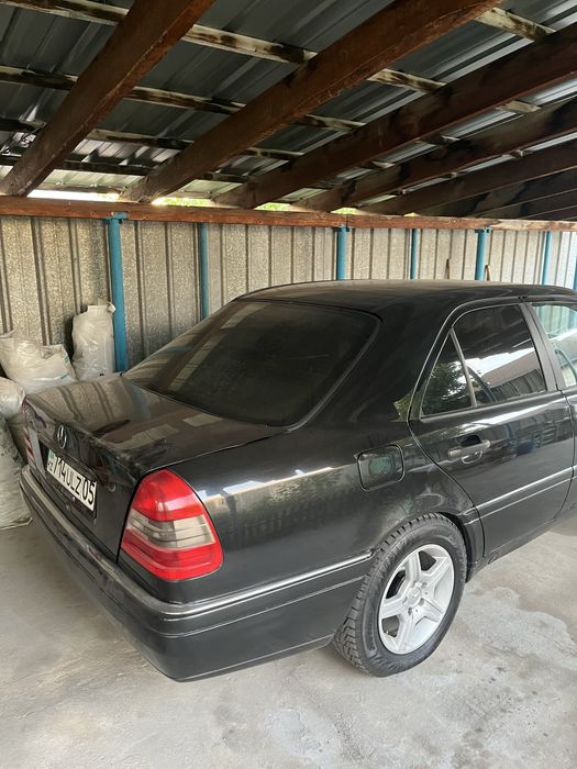 Продам Мерседес C220
