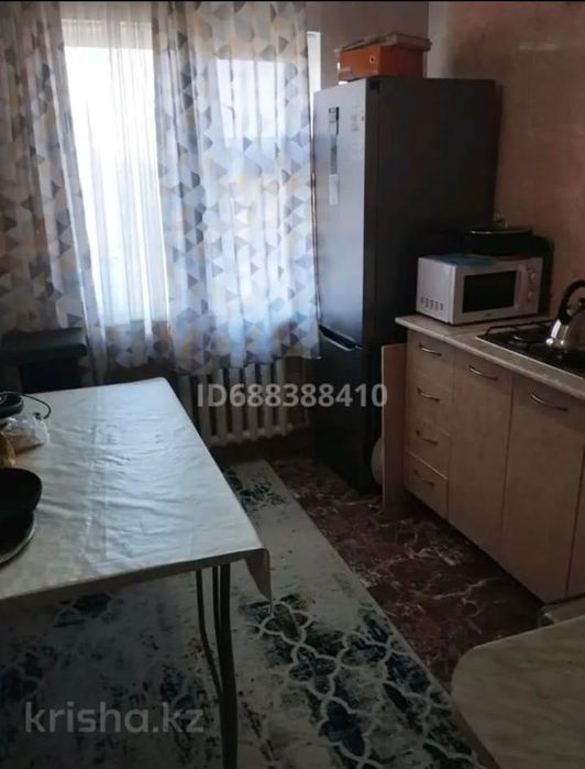3 бөлмелі пәтер сатылады. Бағасы келісімді .