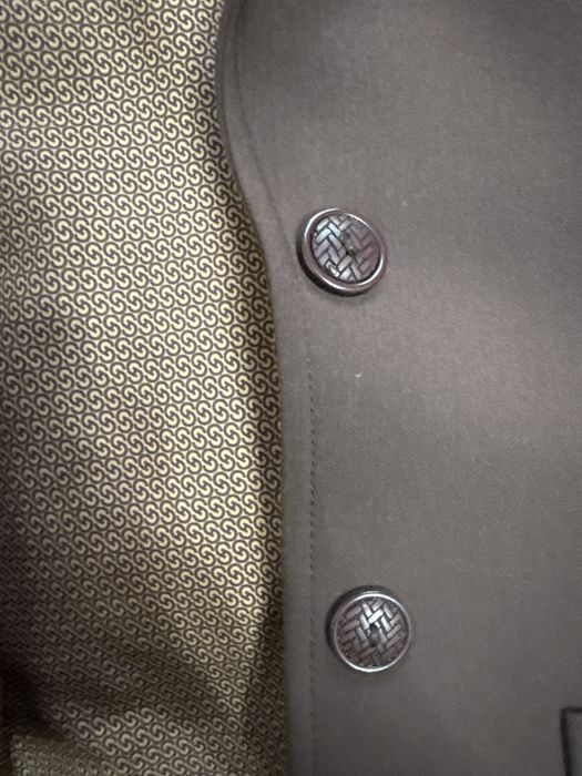 Продаю Офисный костюм