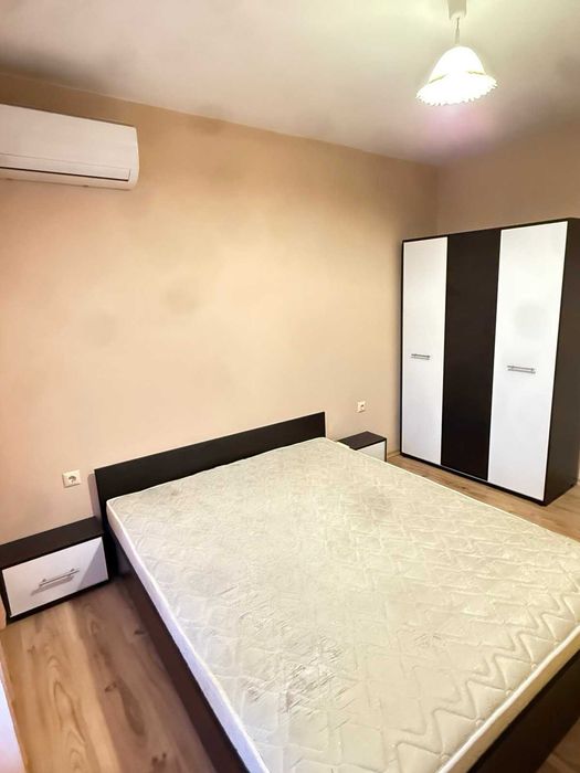 Тристаен апартамент в ж.к. Възраждане