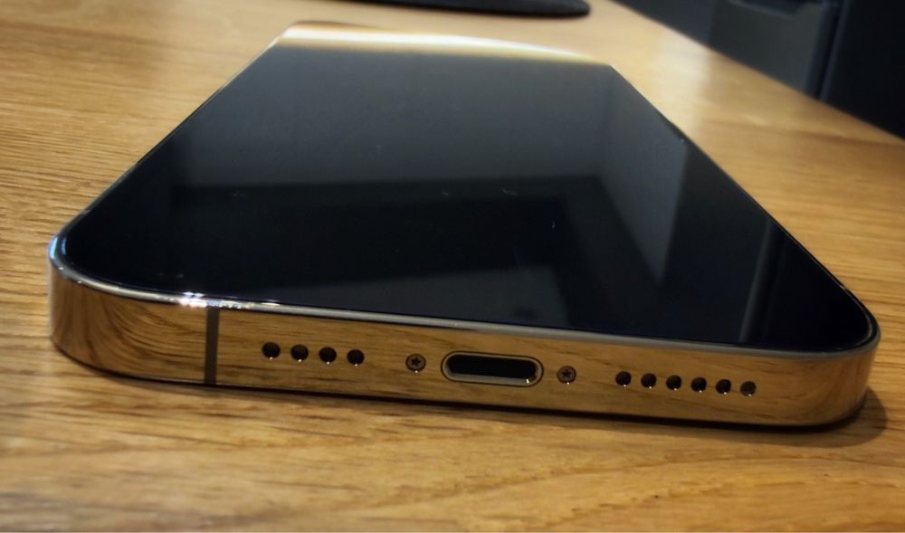 IPhone 13 Pro Max/ GOLDEN /