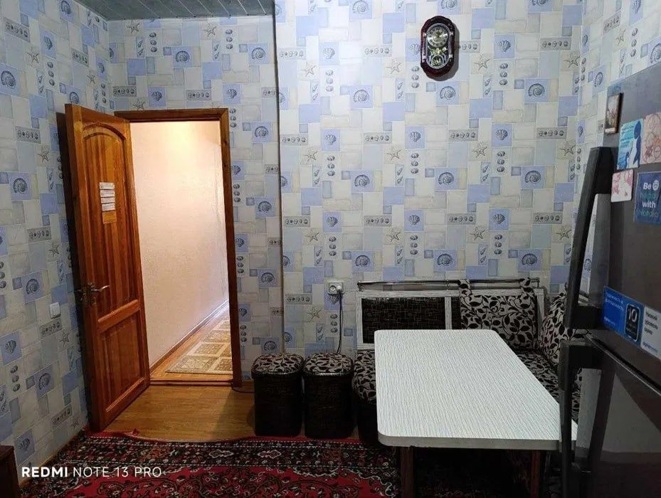 Массив Карасу-2. Продаётся 4х ком квартира  Ориентир Школа 208