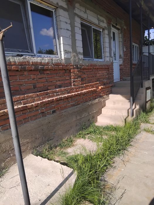 Vand casa si teren