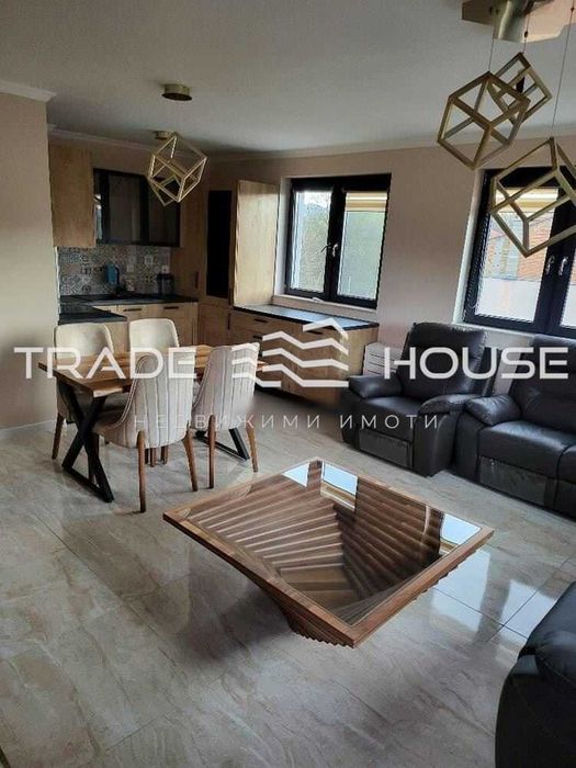 Дава се под наем Двустаен апартамент в Пловдив, Христо Смирненски - 78 кв.м за 400 € - Снимка #1