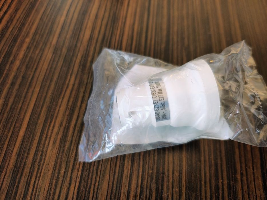 Adaptor B22 la E27
Adresa
Or. ȘTEI