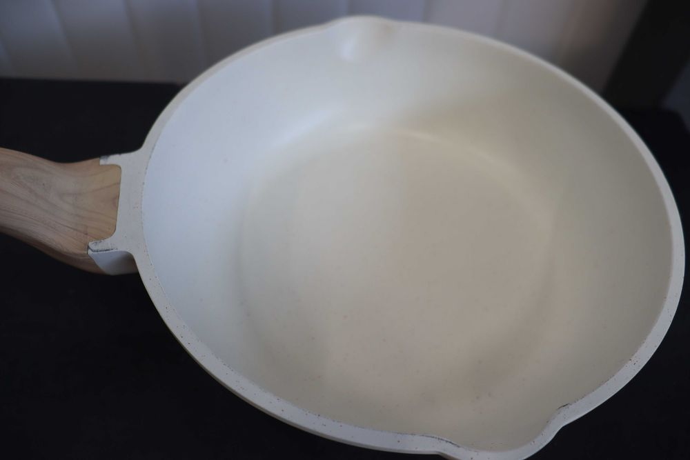 Комплект съдове и прибори за готвене Carote, 5 части