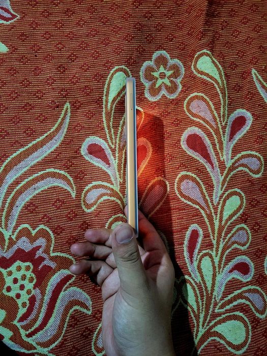 Продается телефон Motorola g 15