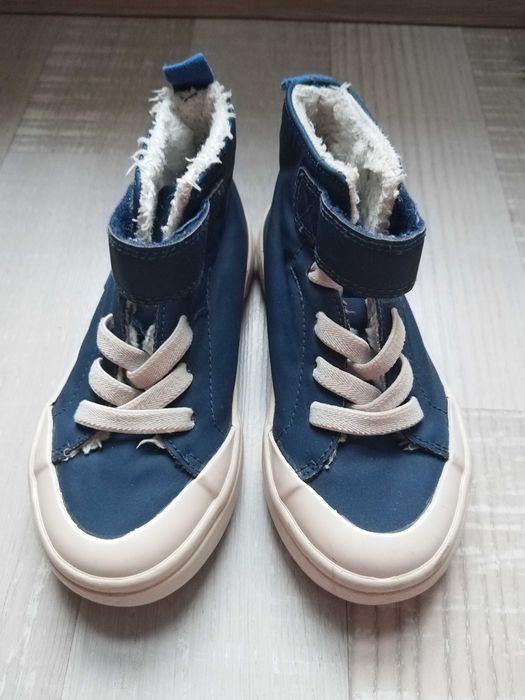 Ghetute unisex imblanite