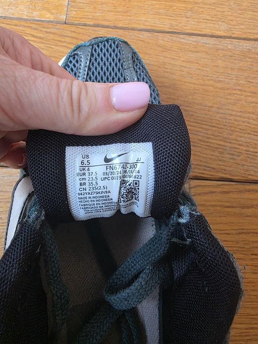 Nike Vomero 5 рр 37.5