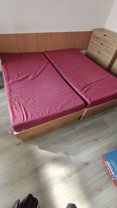 Две единични легла с татраци