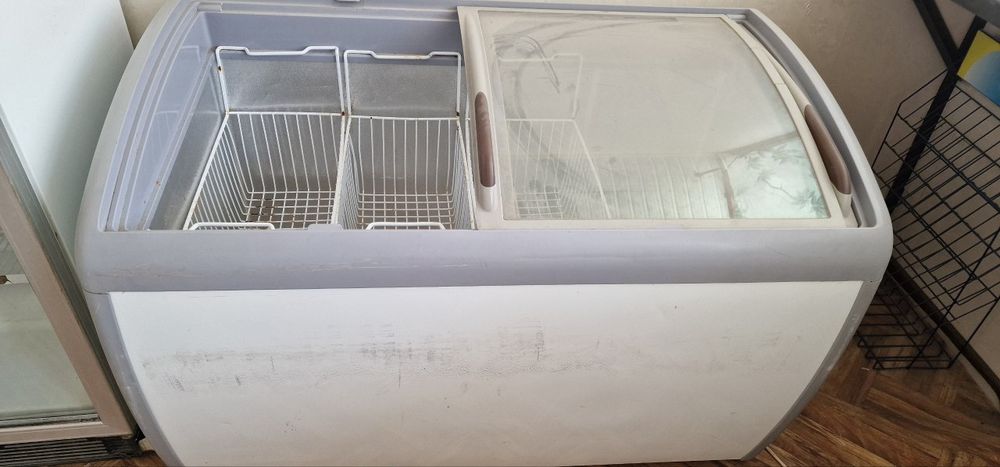 Muzqaymoq va ichimliklar uchun muzlatgichlar. Turkiya firma.