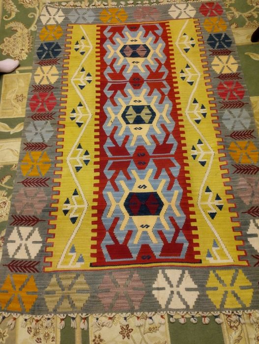 Ковры ручной работы