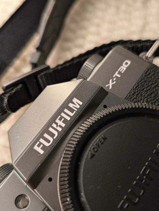 Фотоапарат Fujifilm XT-30 с обектив XF 18-55