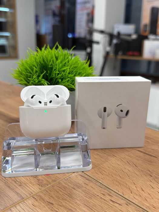 AirPods 4 series  71476