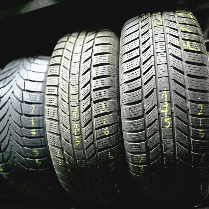 2x 215/65/17 M+S CONTINENTAL 2023 Stare impecabila