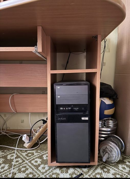 Продаётся стол Алматы