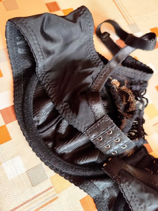 Сутиен черна  дантела