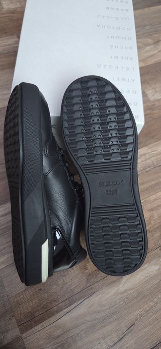 Нови дамски кожени обувки Geox и Tamaris 39н