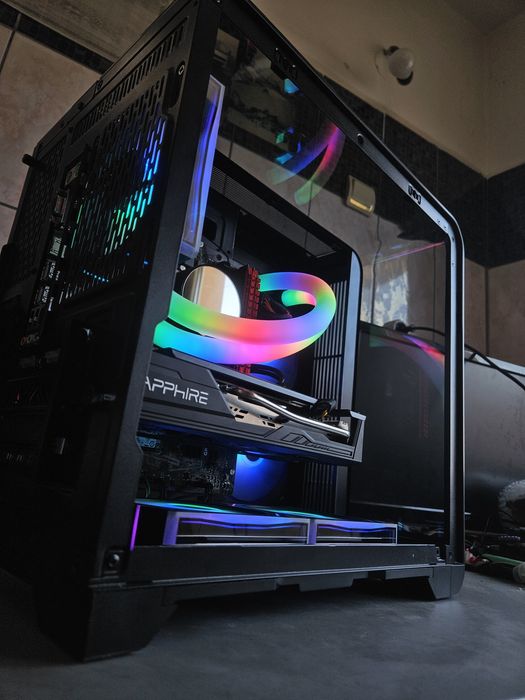 Unitate PC Gaming i7 10700 video 8GB RX 5700 16GB DDR4 M2