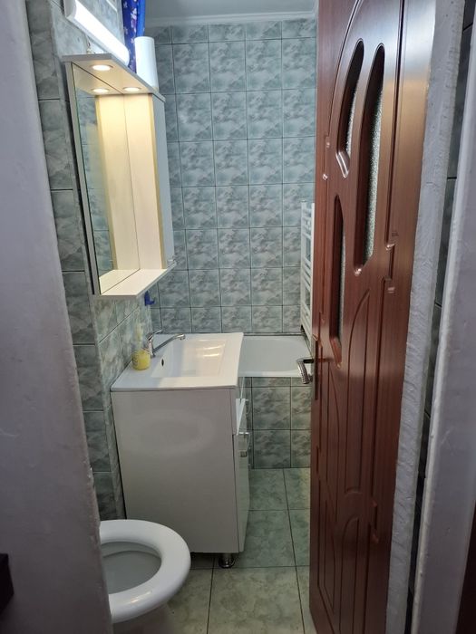 Apartament 2 camere de închiriat – Mircea cel Bătrân, lângă Liceul de Turism