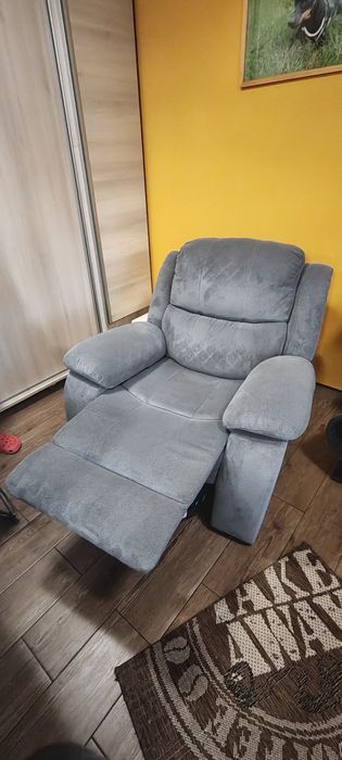 Doua fotolii cu recliner