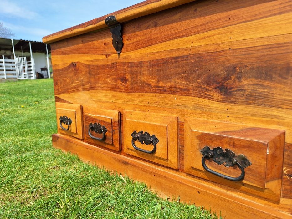 УНИКАТ! Ракла за бутилки с ковано желязо