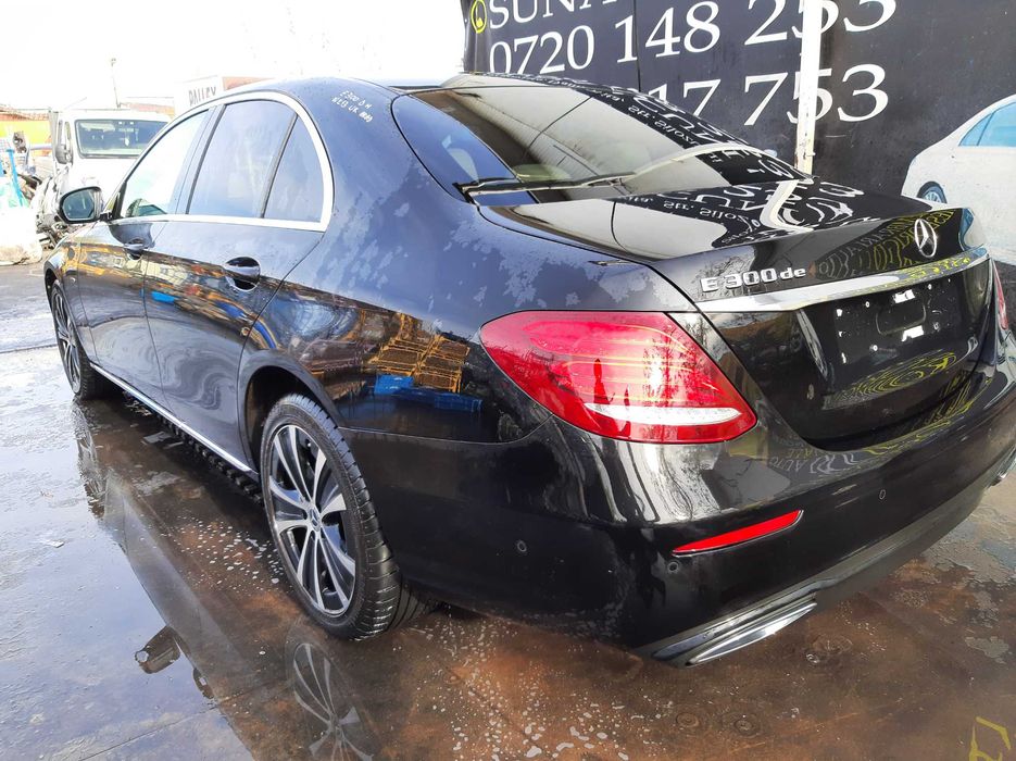 Dezmembrez mercedes e class w213 e300 2.0 d hyb/bara w213/capota/far/