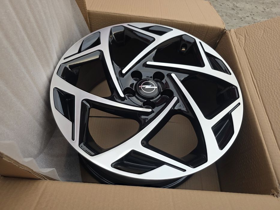 Jante de aliaj pentru opel astra pe 17  5x105 marca rc wheels model 175