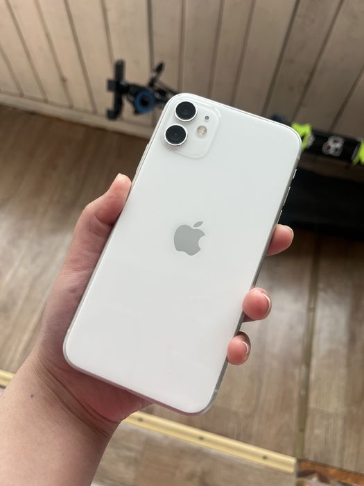 Айфон 11 128гб отличный