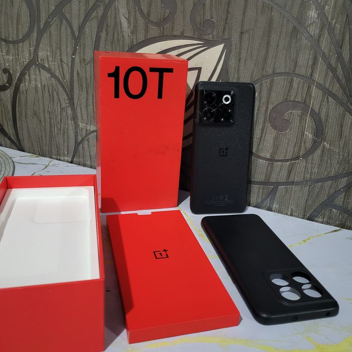 Обмен Мощный смартфон OnePlus 10T