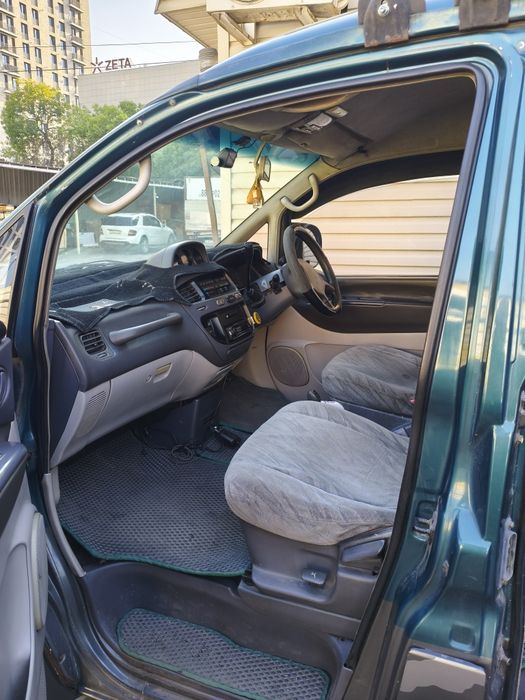 Mitsubishi delica