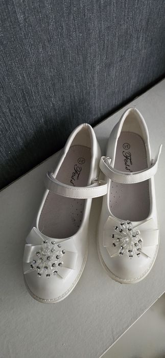 Туфли на девочку