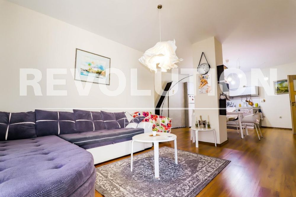 Двустаен апартамент  в гр.Варна, м-т Ален мак!