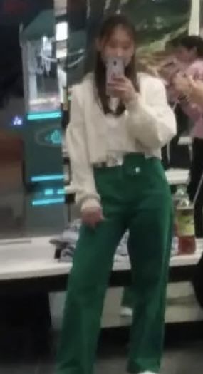 Зеленые джинсы 42-44