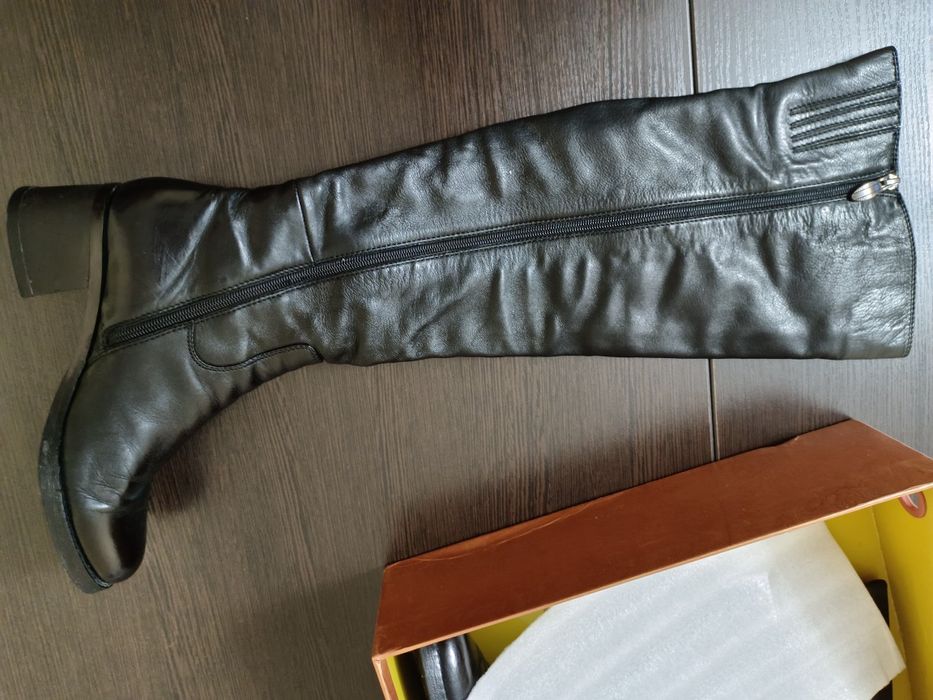 Продам  ботфорты