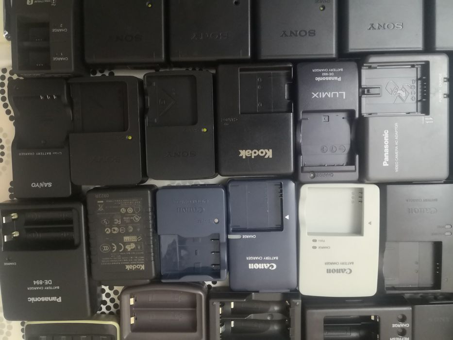 Canon. Sony. Casio. Nikon. Sanio. Olimpus. Kodak. Зарядки  для батарей