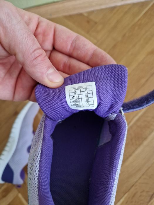 Маратонки за момиче