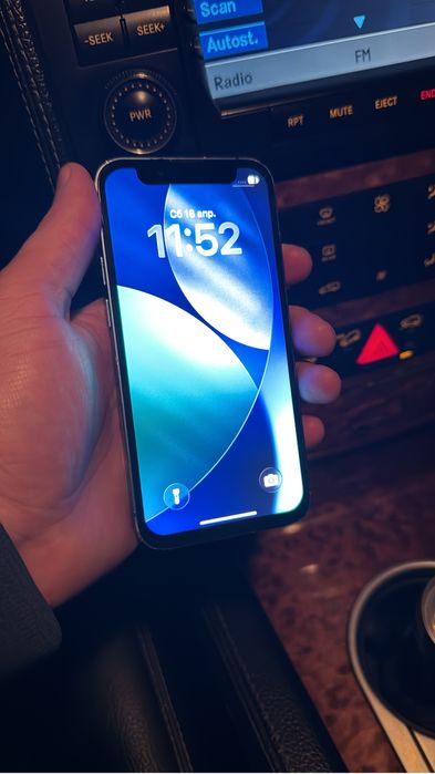 Продам iphone 13 mini