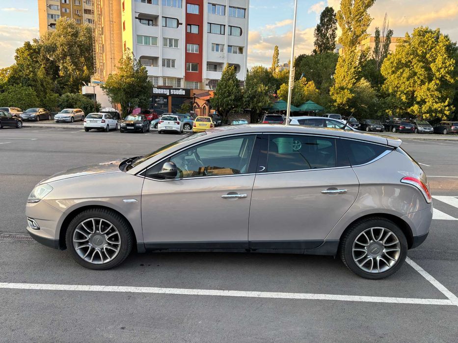 Lancia Delta 2012 (Chrysler) 1.6D MultiJet